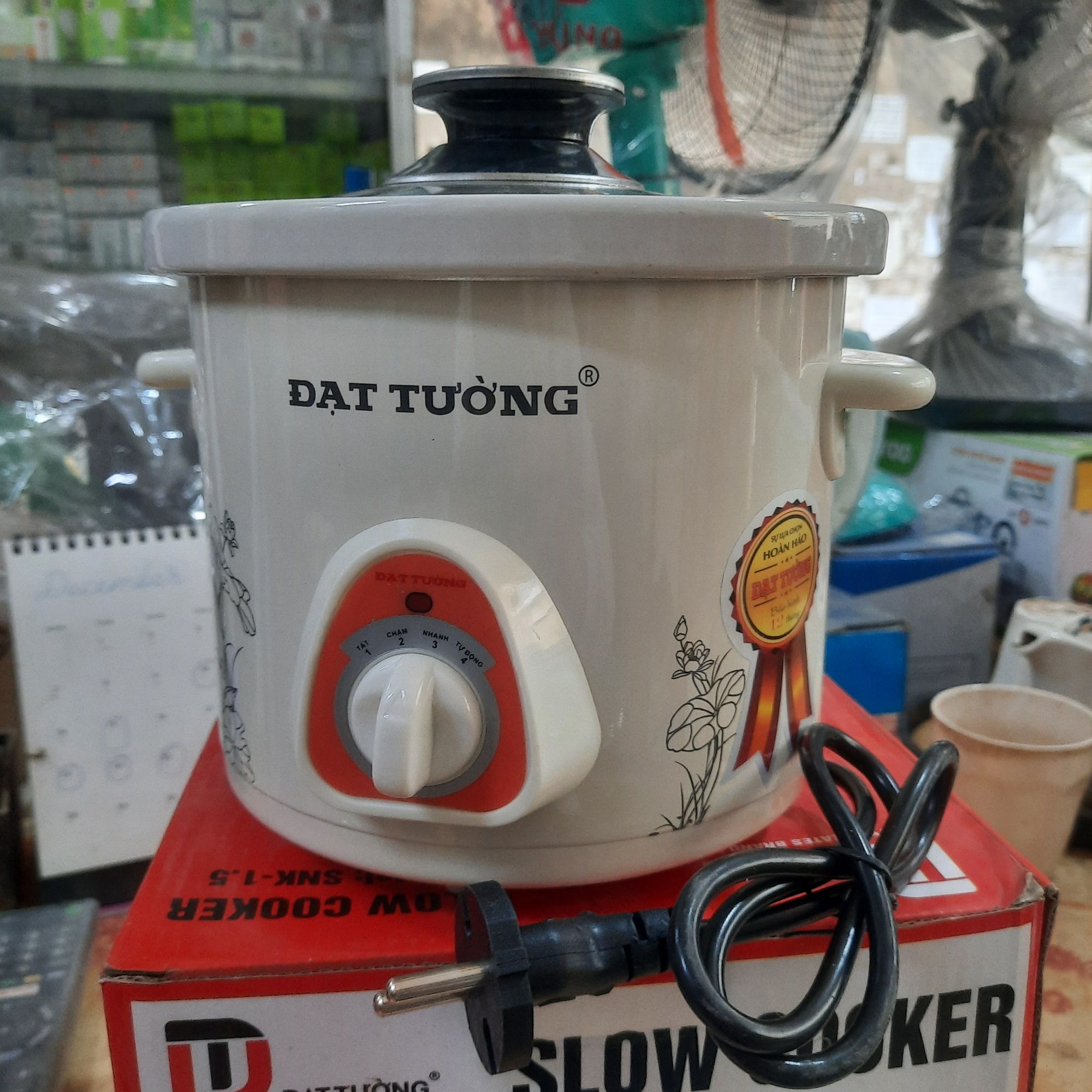 NỒI NẤU CHẬM - KHO CÁ - NẤU CHÁO ĐẠT TƯỜNG 1,5L ( Model : SNK - 1.5 )