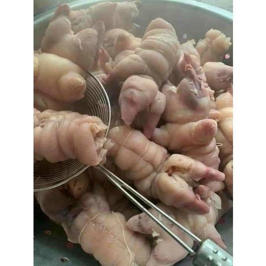 Boneless Pork Leg 1kg (Express Delivery to Hcmc)