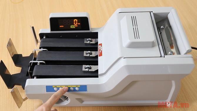 Máy đếm tiền Silicon MC-8800