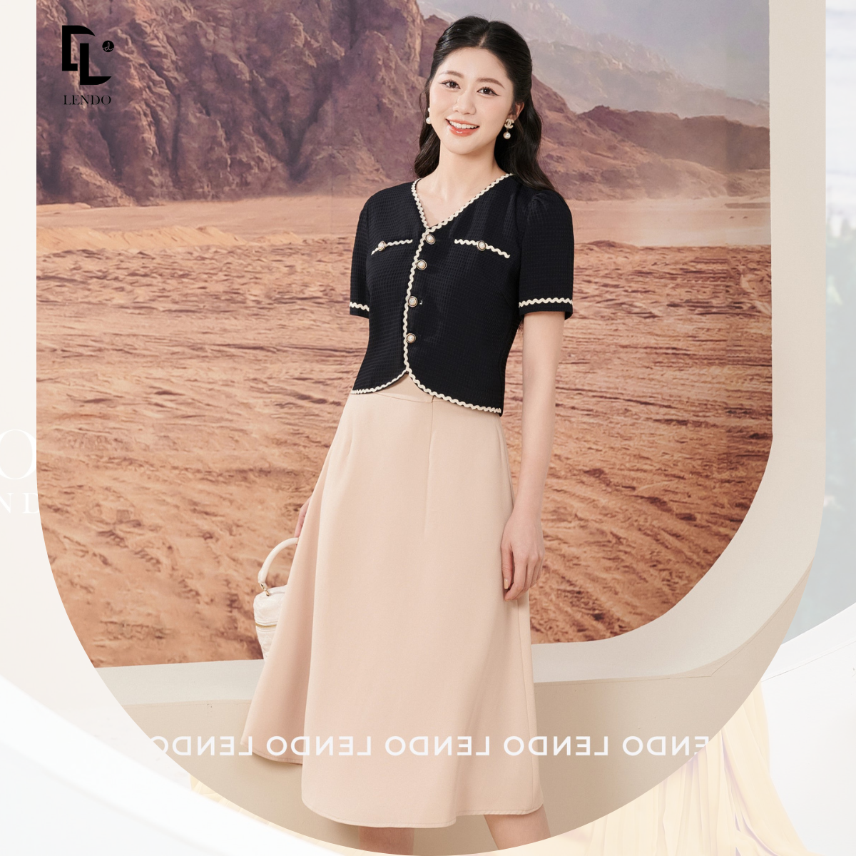 Áo Croptop Viền Ren LENDO A230319