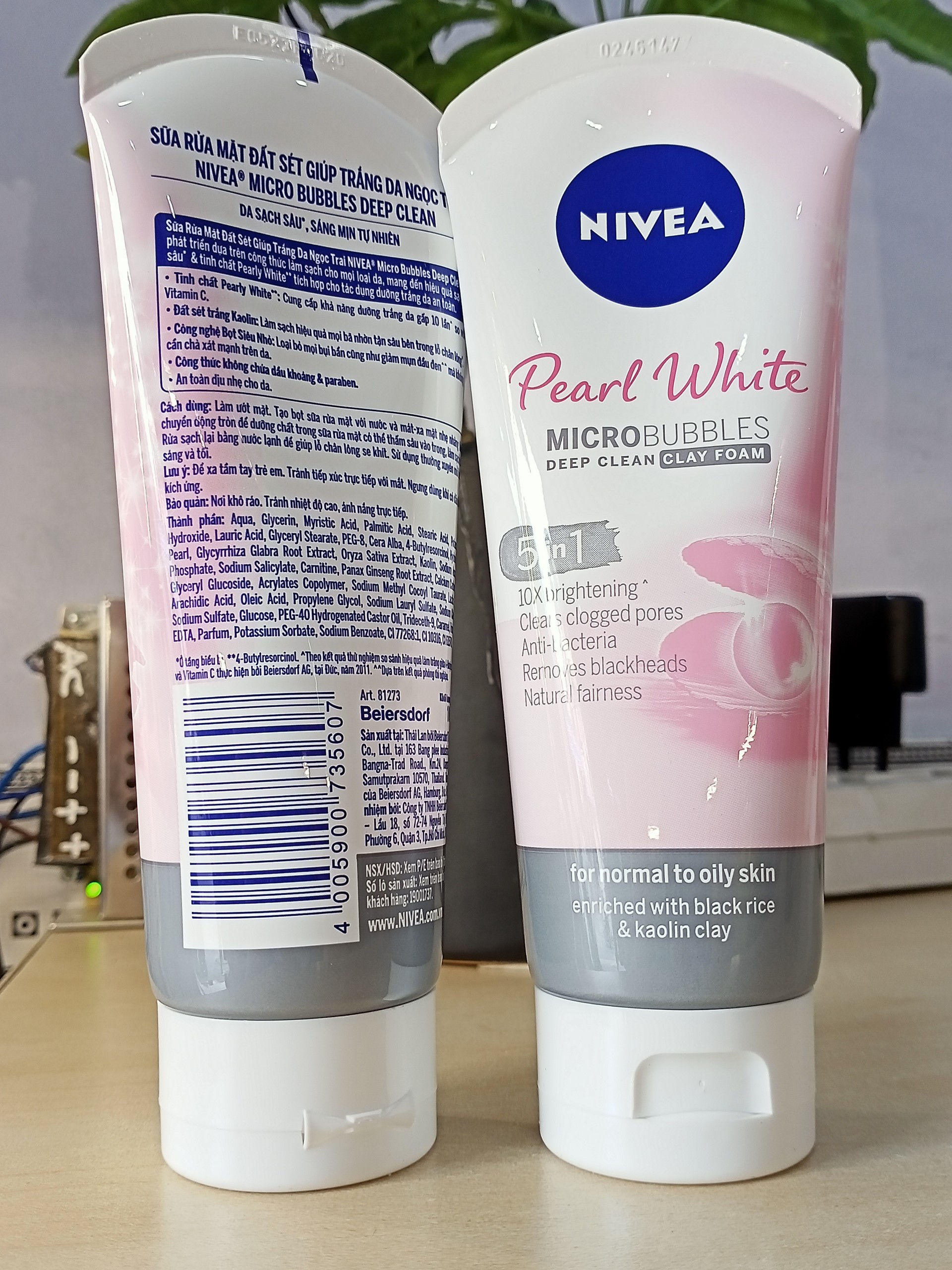 Sữa rửa mặt đất sét trắng da ngọc trai Nivea Pearl White 100g