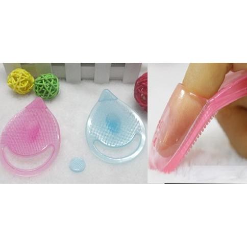 Miếng rửa mặt massage trị mụn đầu đen