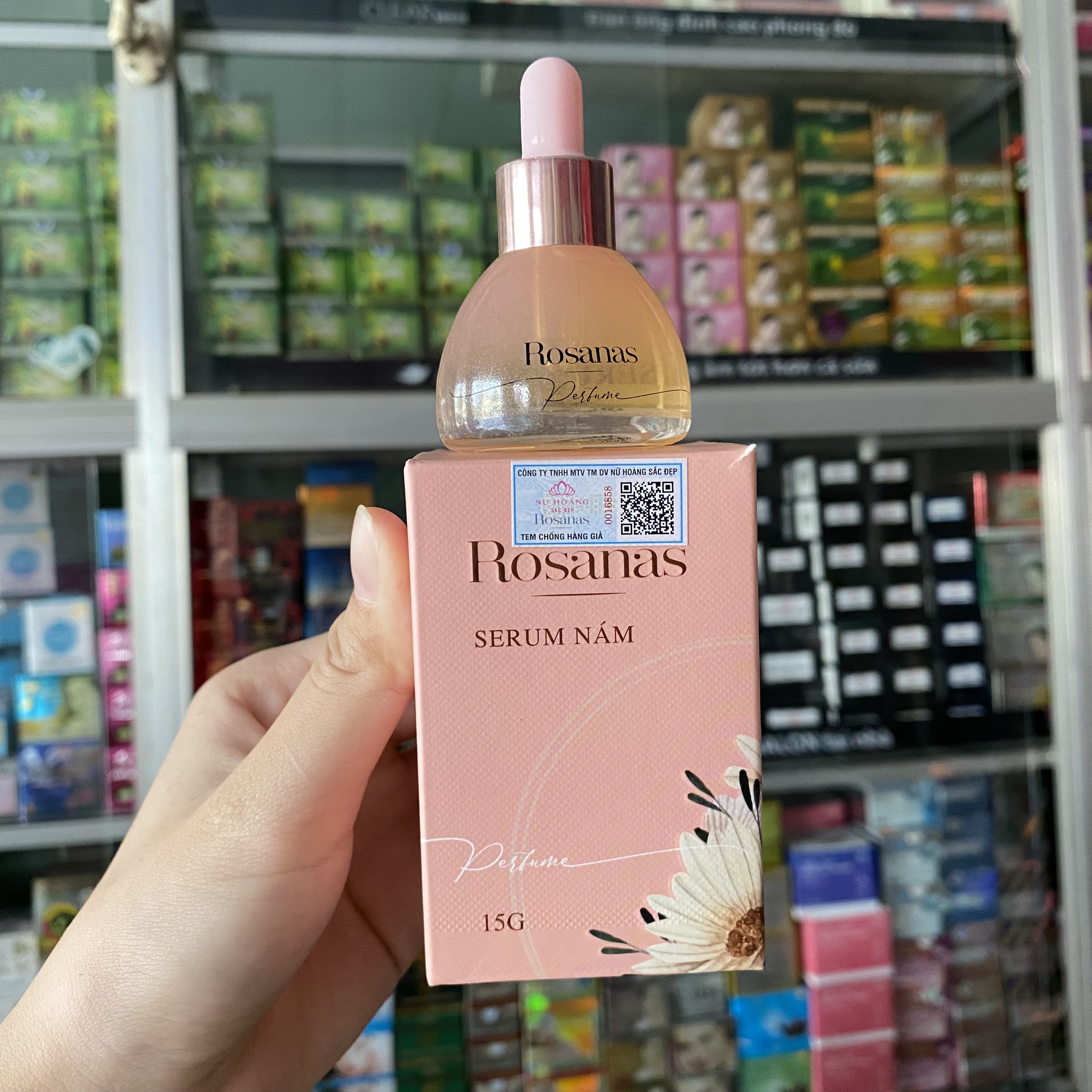 Tinh chất dưỡng Serum ROSANAS