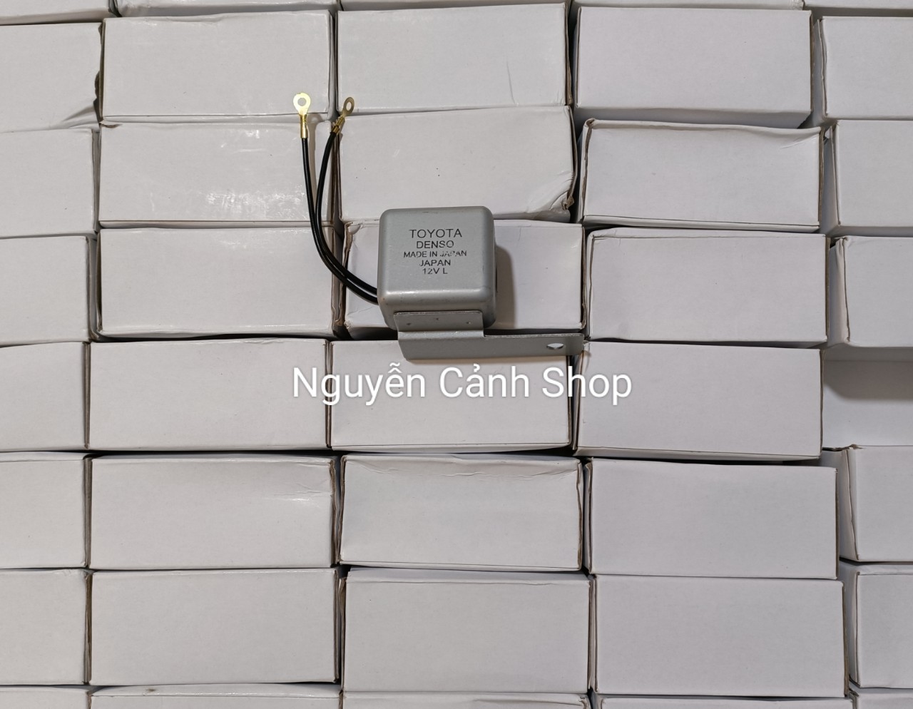 Cục chớp xi nhan kêu tính ton