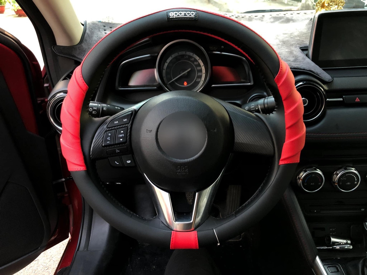 Bọc vô lăng Sparco cao cấp,da êm mềm bảo hành 12 tháng