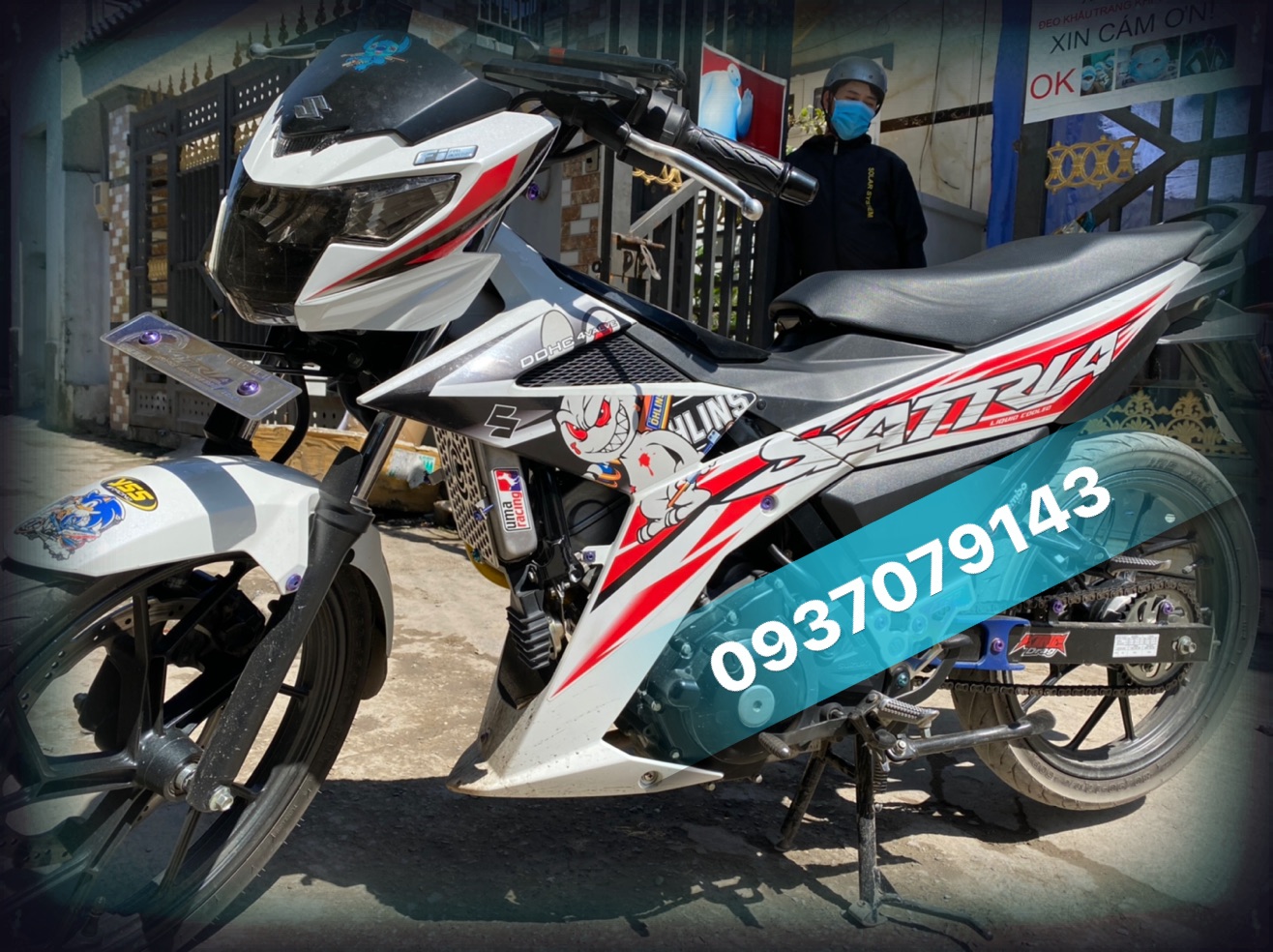 Tem rời Satria Fi thỏ dán xe trắng