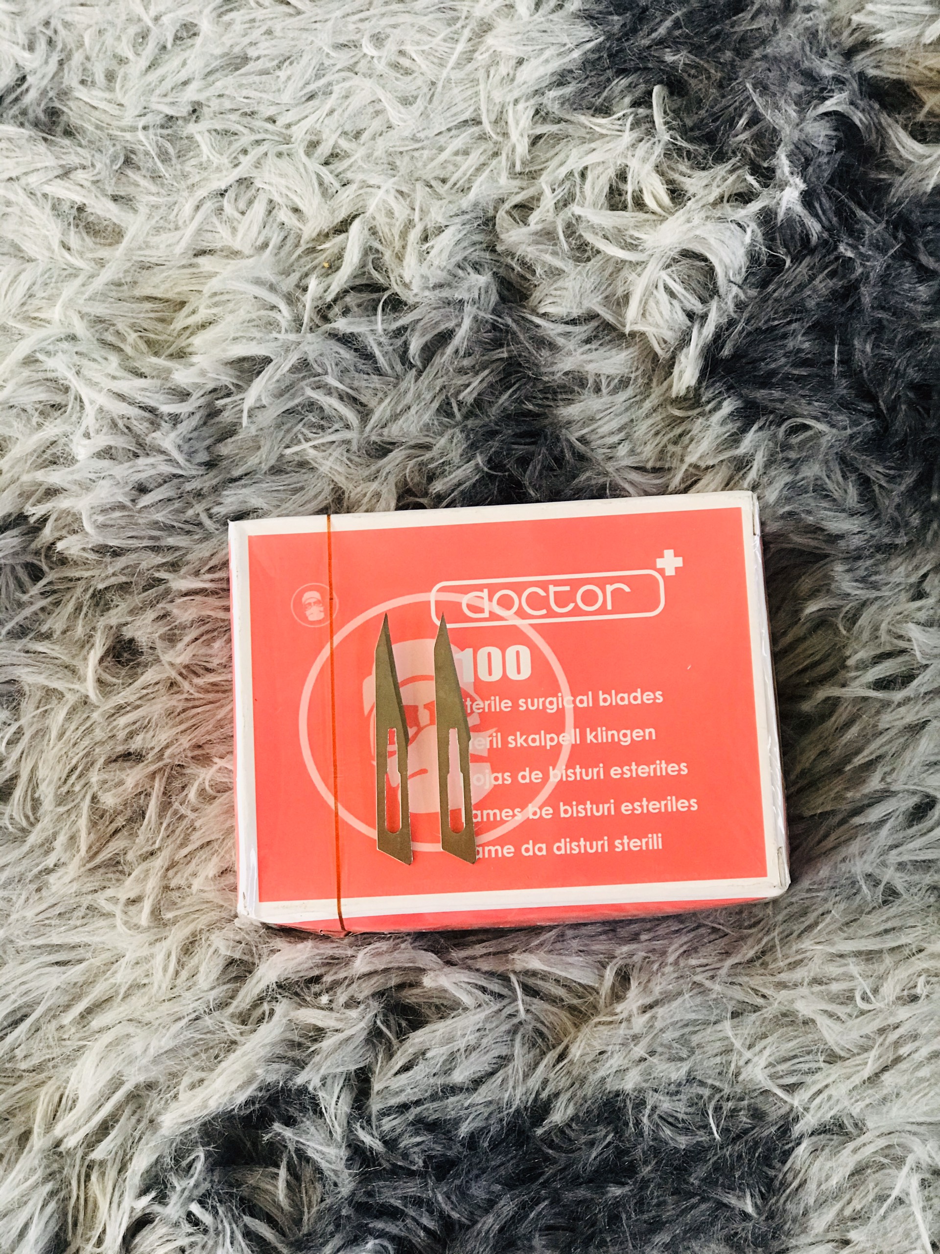 100 Dao mổ y tế