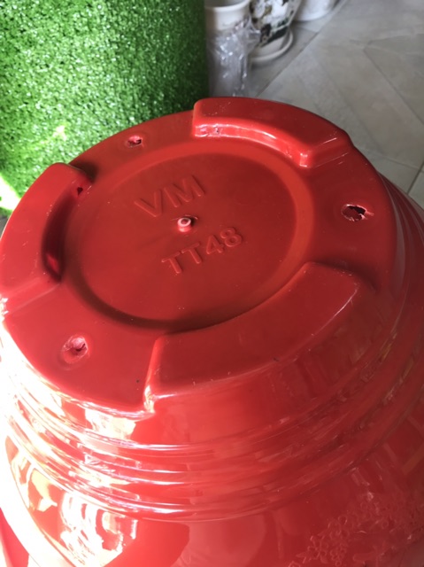 Chậu Nhựa Trồng Cây Đỏ Bóng