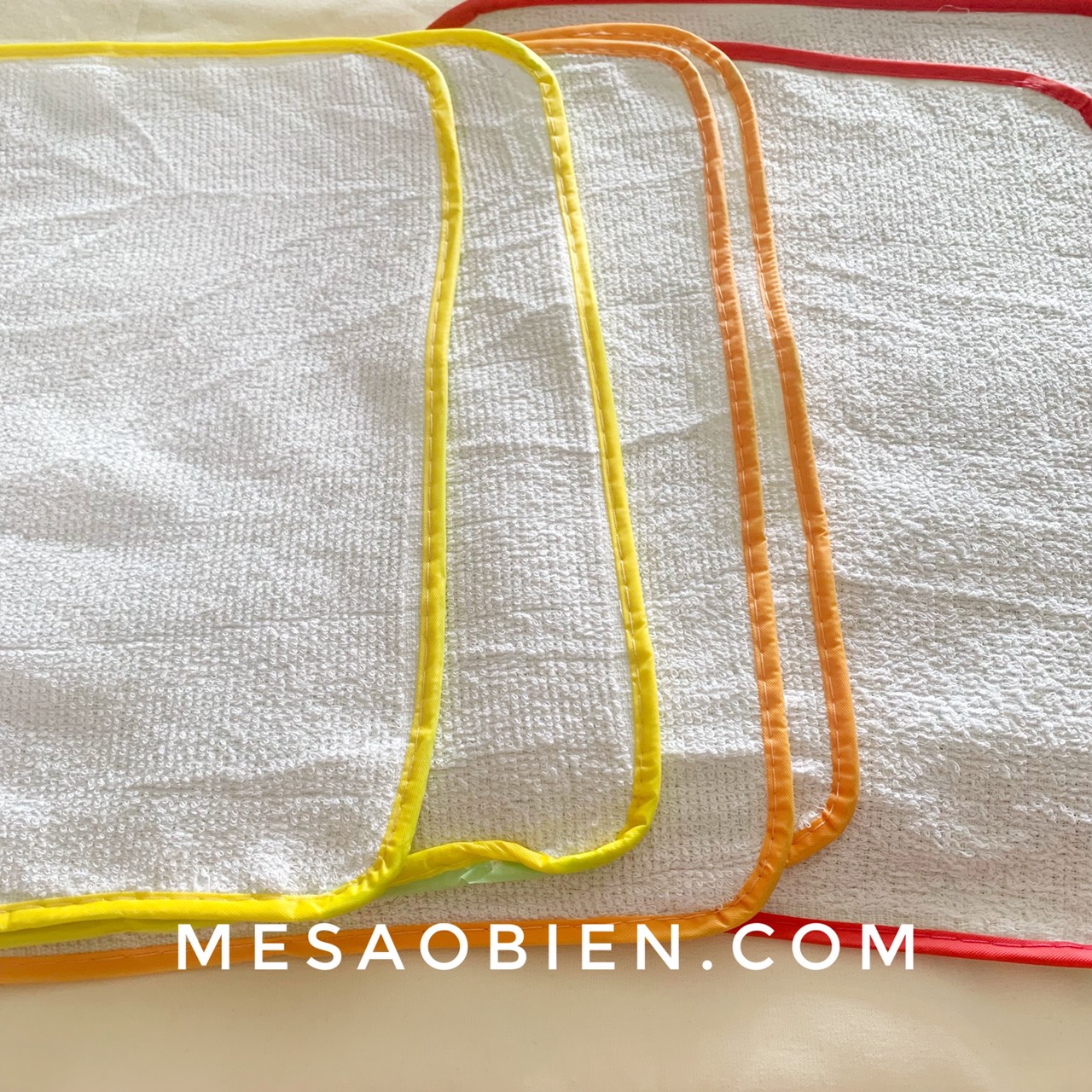 Set 10 tấm lót chống thấm cho bé (30x30cm)