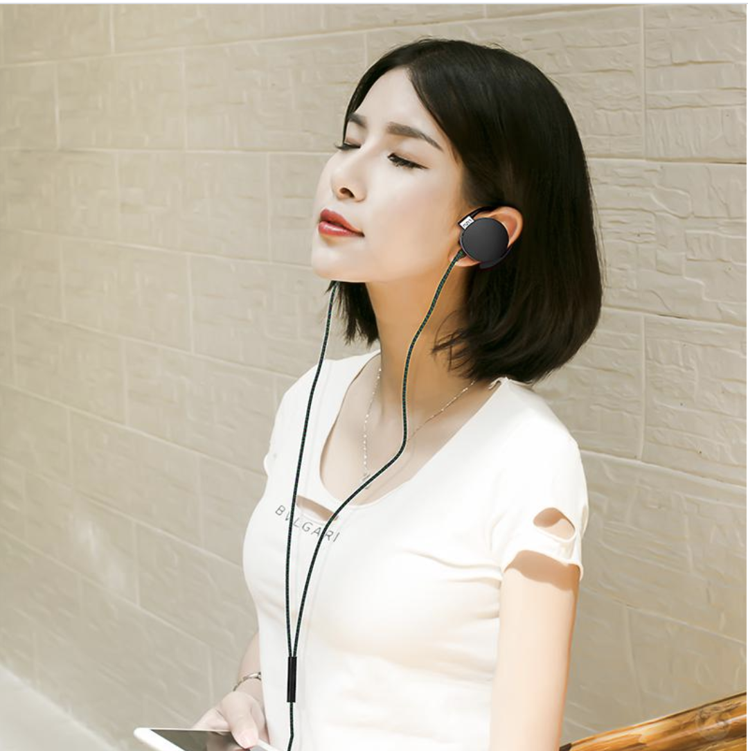 - thiết kế tai nghe on-ear lizu-