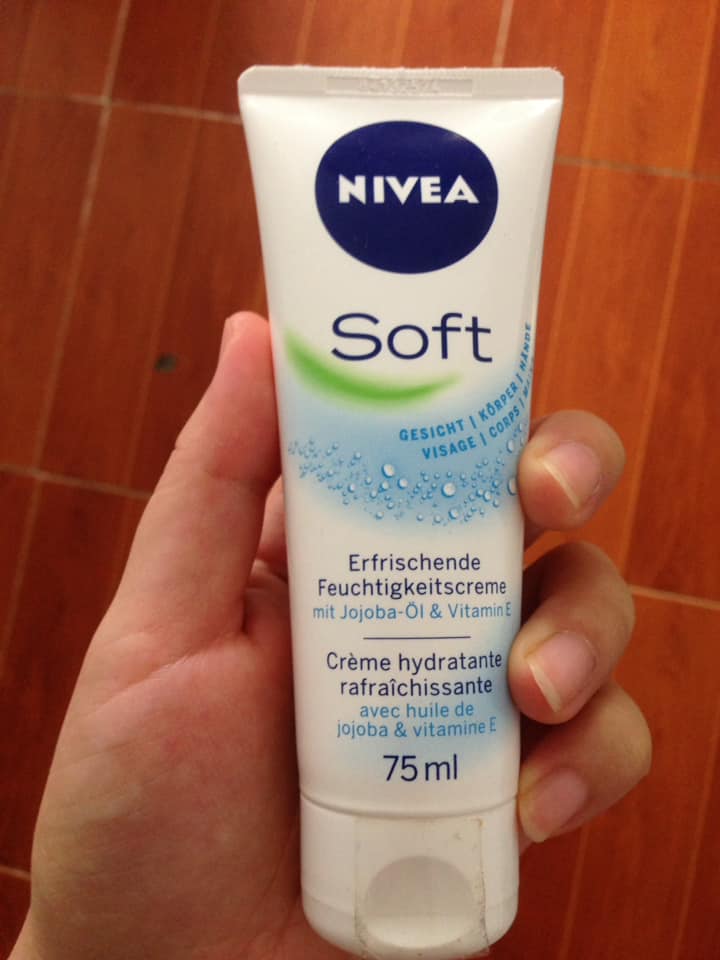 Kem dưỡng ẩm Nivea Soft tuýp Xách tay Đức