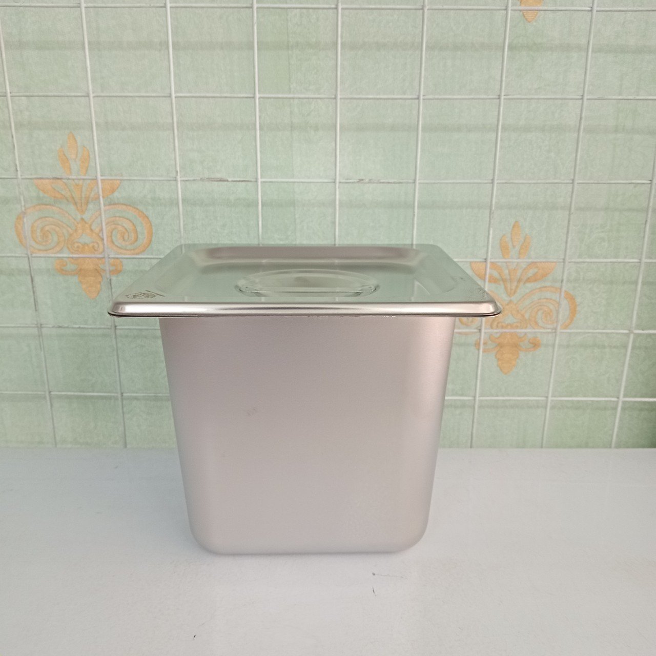 Khay inox 1/6 đựng topping, thực phẩm có nắp