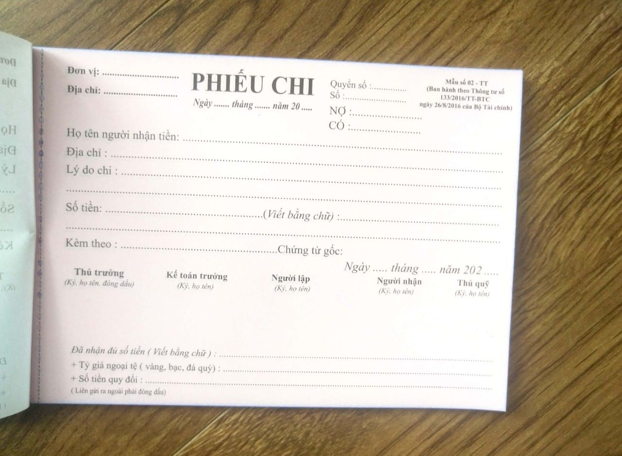 Phiếu Thu / Chi A5 2 liên loại  60 tờ giấy cacbon sịn sò(khuyến mãi khi mua  com bo 10 quyển tặng 1 quyển)