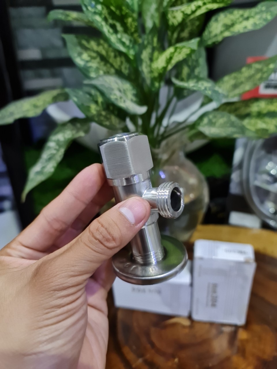 Van chia nước Van F khoá inox 304