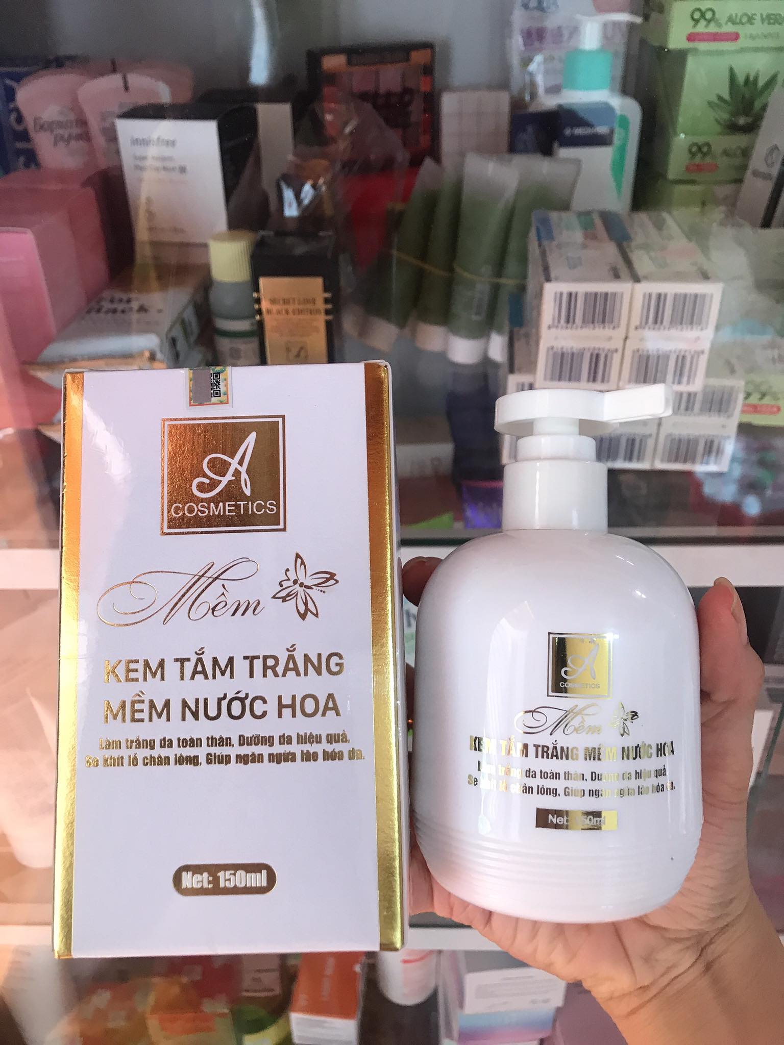 Kem Tắm Trắng Mềm Phương Anh