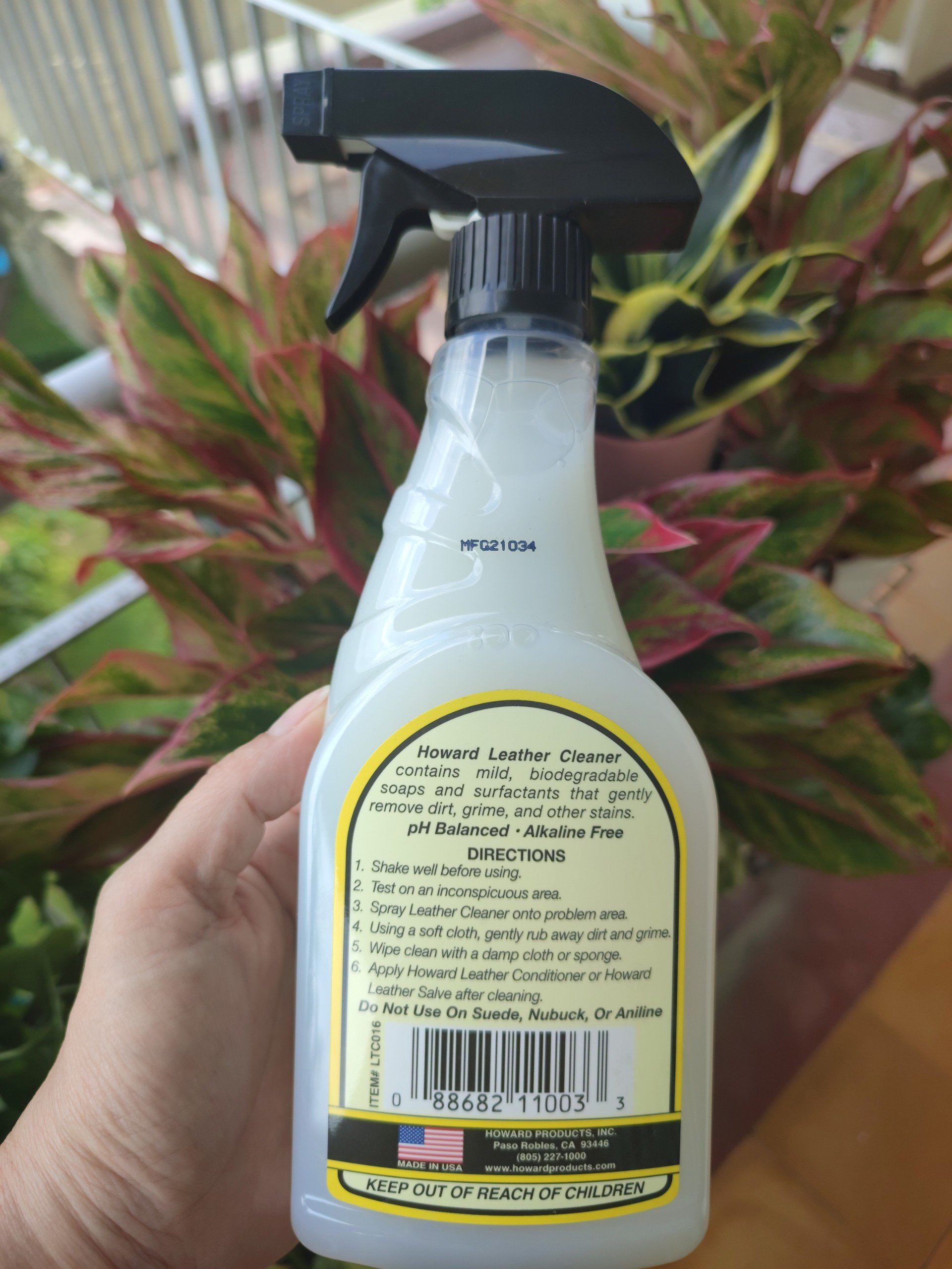 Dung dịch làm sạch ghế da, sofa da, nội thất HOWARD LEATHER CLEANER  473ML