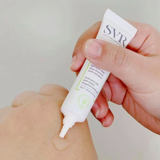 Kem Chấm Mụn Dạng Gel SVR Sebiaclear Cicapeel 15ml