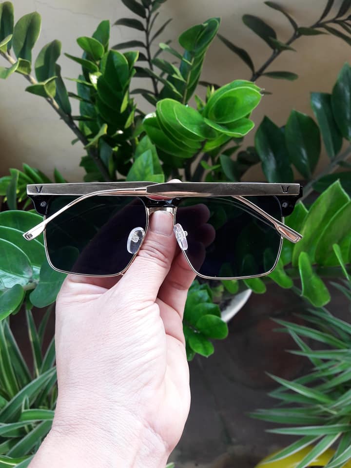 Kính mắt thời trang dành cho nam và nữ