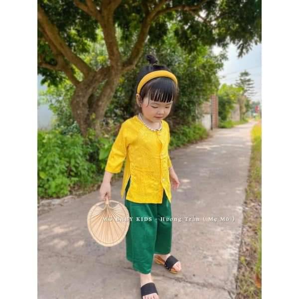 Bộ bà ba gấm tay lửng cho bé gái