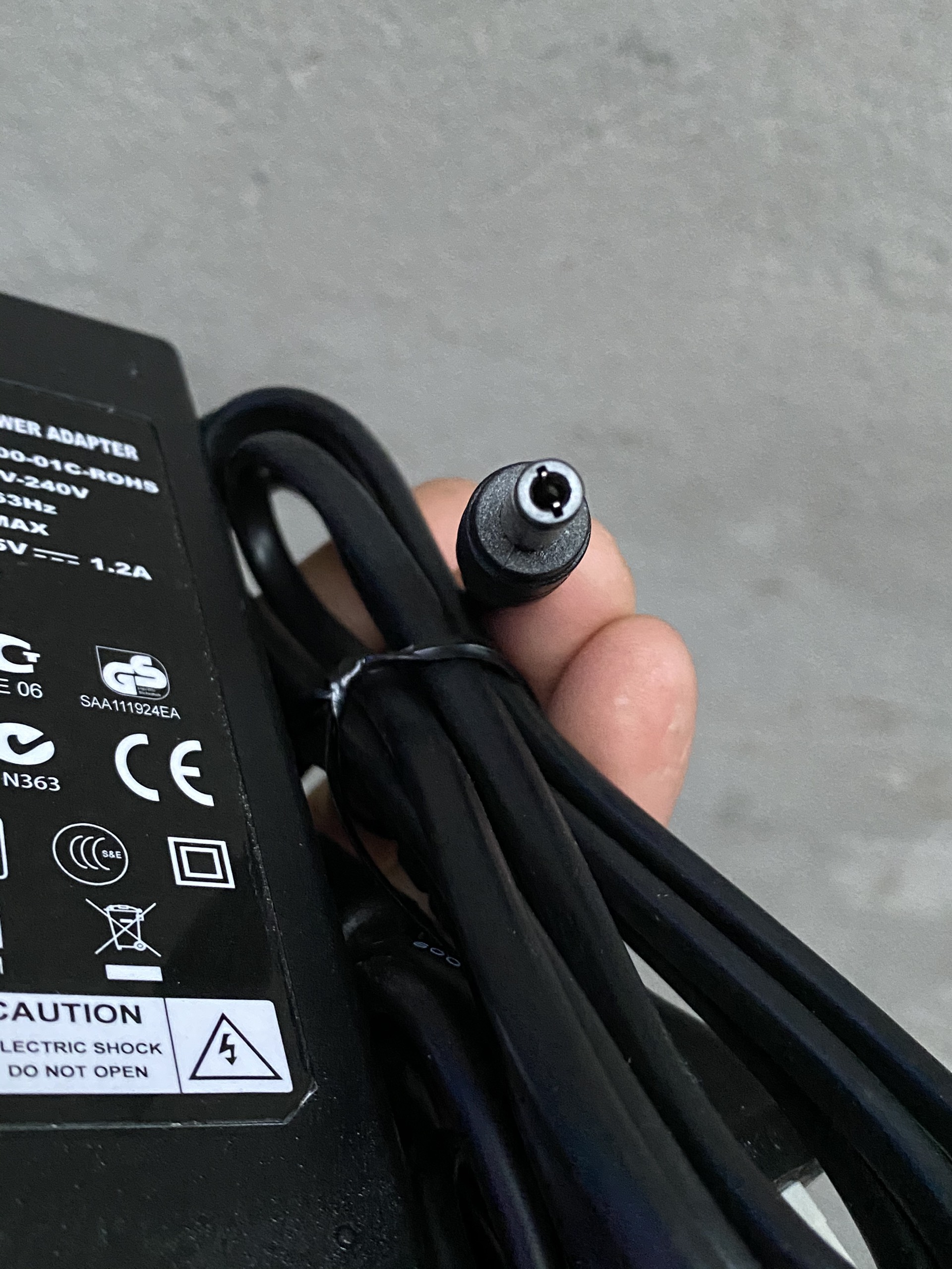 Adapter sạc loa kéo DC 13.5V hàng cao cấp
