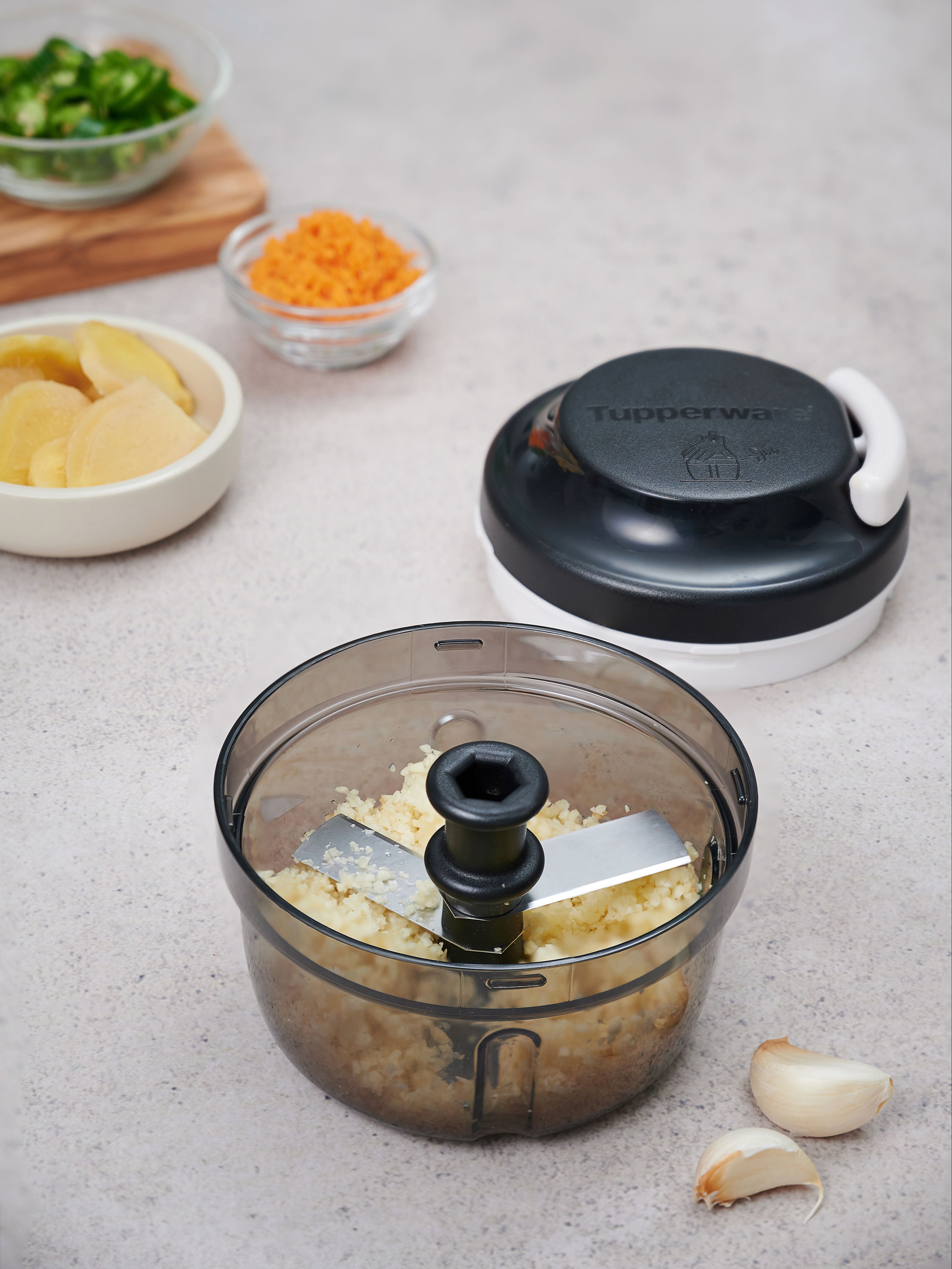 Dụng cụ xay thực phẩm Tupperware Turbo Chopper