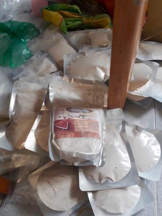 200gr Bột đậu đỏ đắp mặt dưỡng trắng da