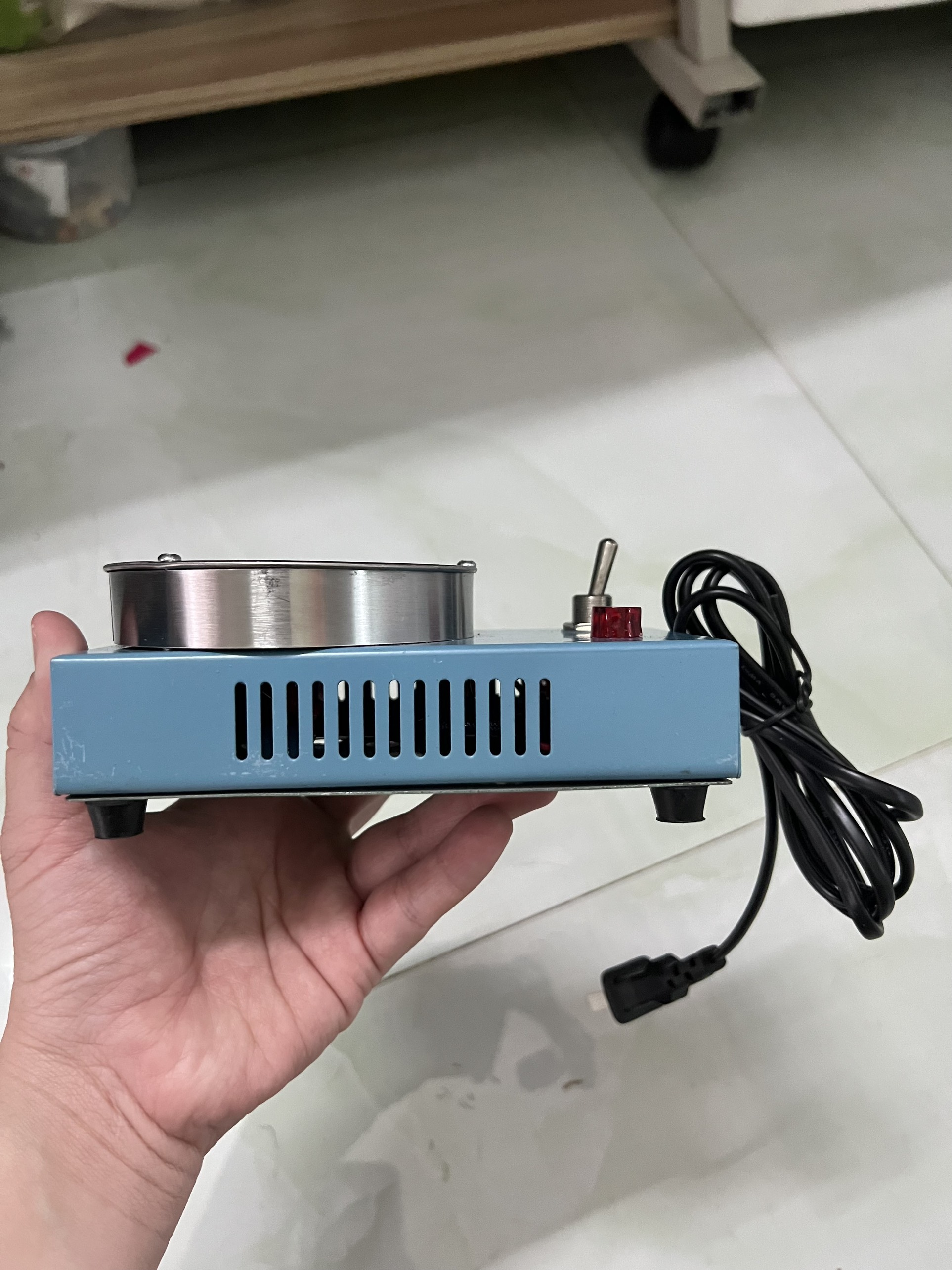 Bếp nấu keo nến ( silicon ) , ( tặng 10 cây keo nến )
