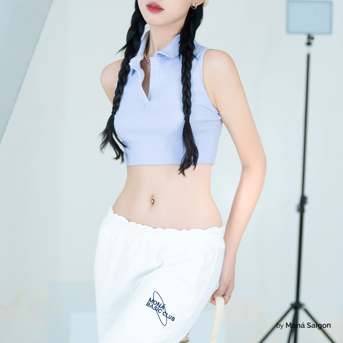 Áo croptop thun gân polo MONÁ - PERRY TÍM