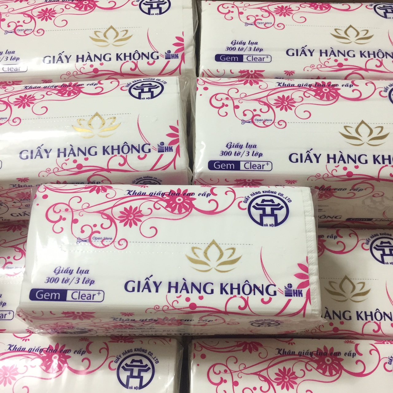 [HCM]KHĂN GIẤY RÚT 300 TỜ x 3 LỚP