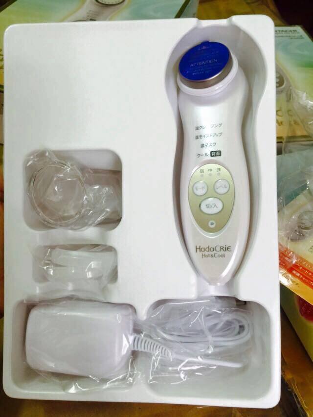 Máy chăm sóc massage da mặt Hitachi Hada Crie N4000 Nhật Bản