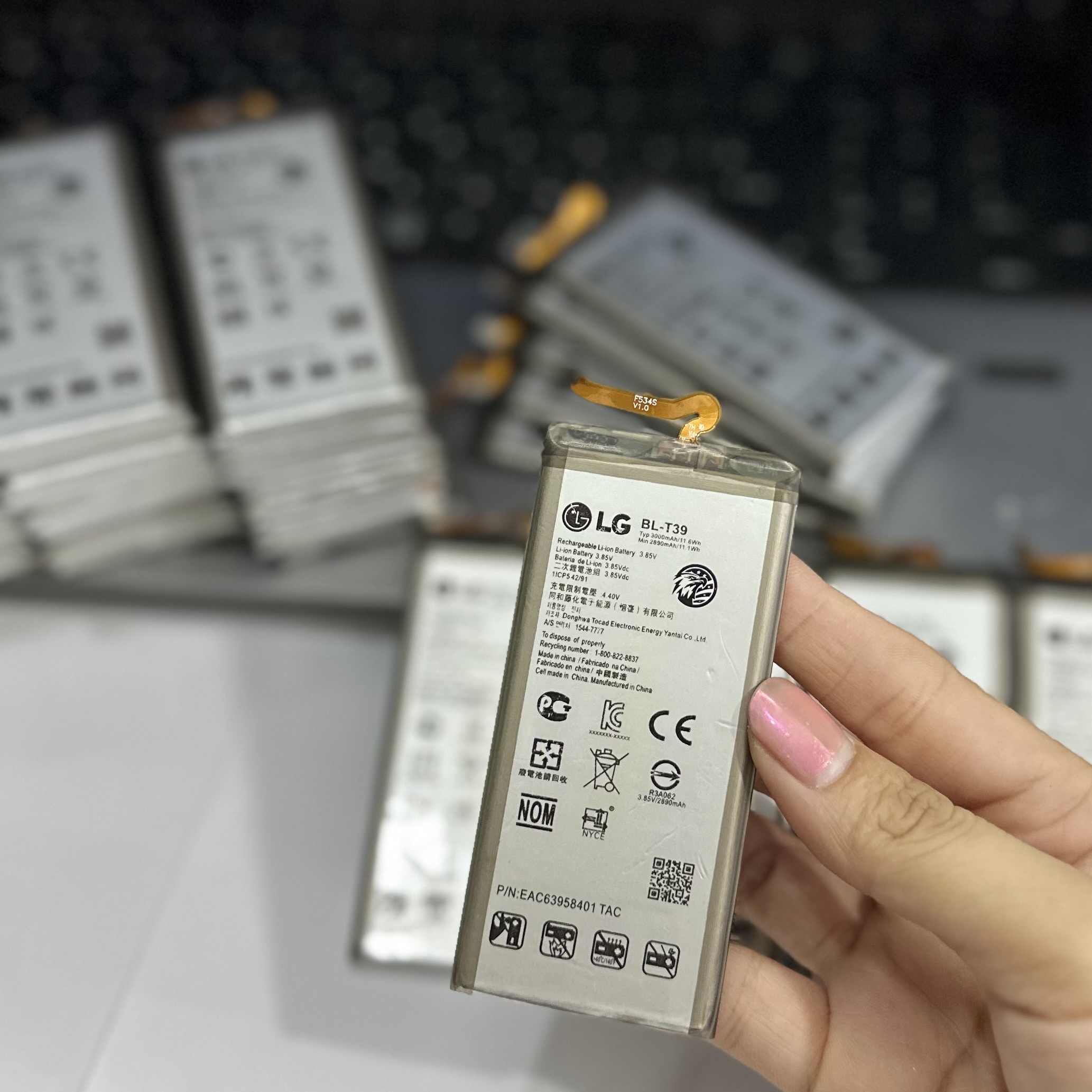 Pin LG G7 (BL-T39) - 3000mAh Zin Đại Bàng Dung Lượng Chuẩn