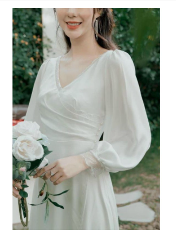 Đầm trắng cổ V chéo viền ren