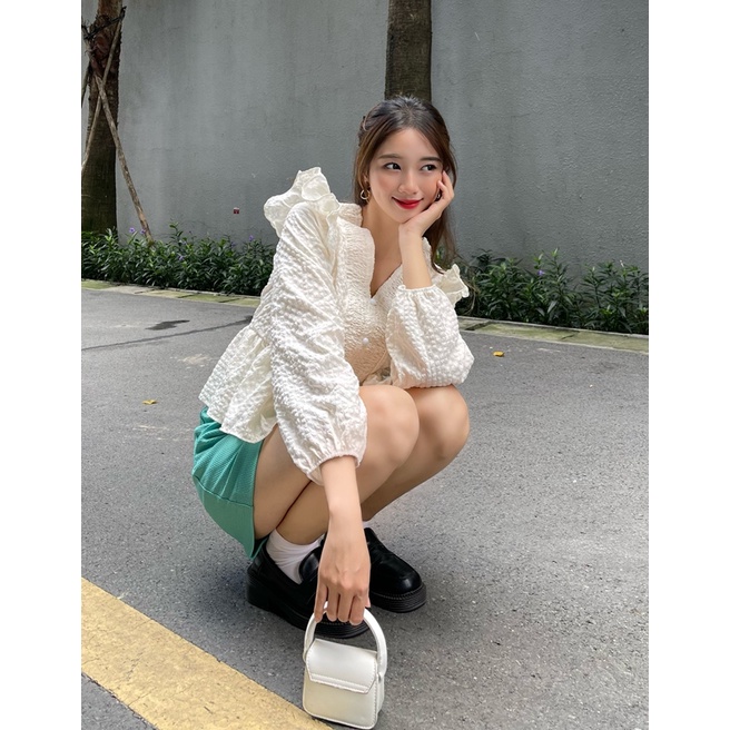 MIỀU_ÁO KIỂU CỔ V TAY DÀI SHANE