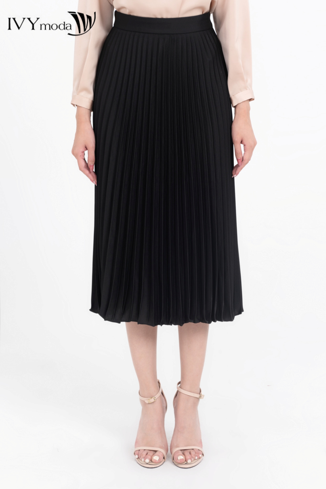 Chân váy lụa xếp ly dáng dài IVY moda MS 30M8172