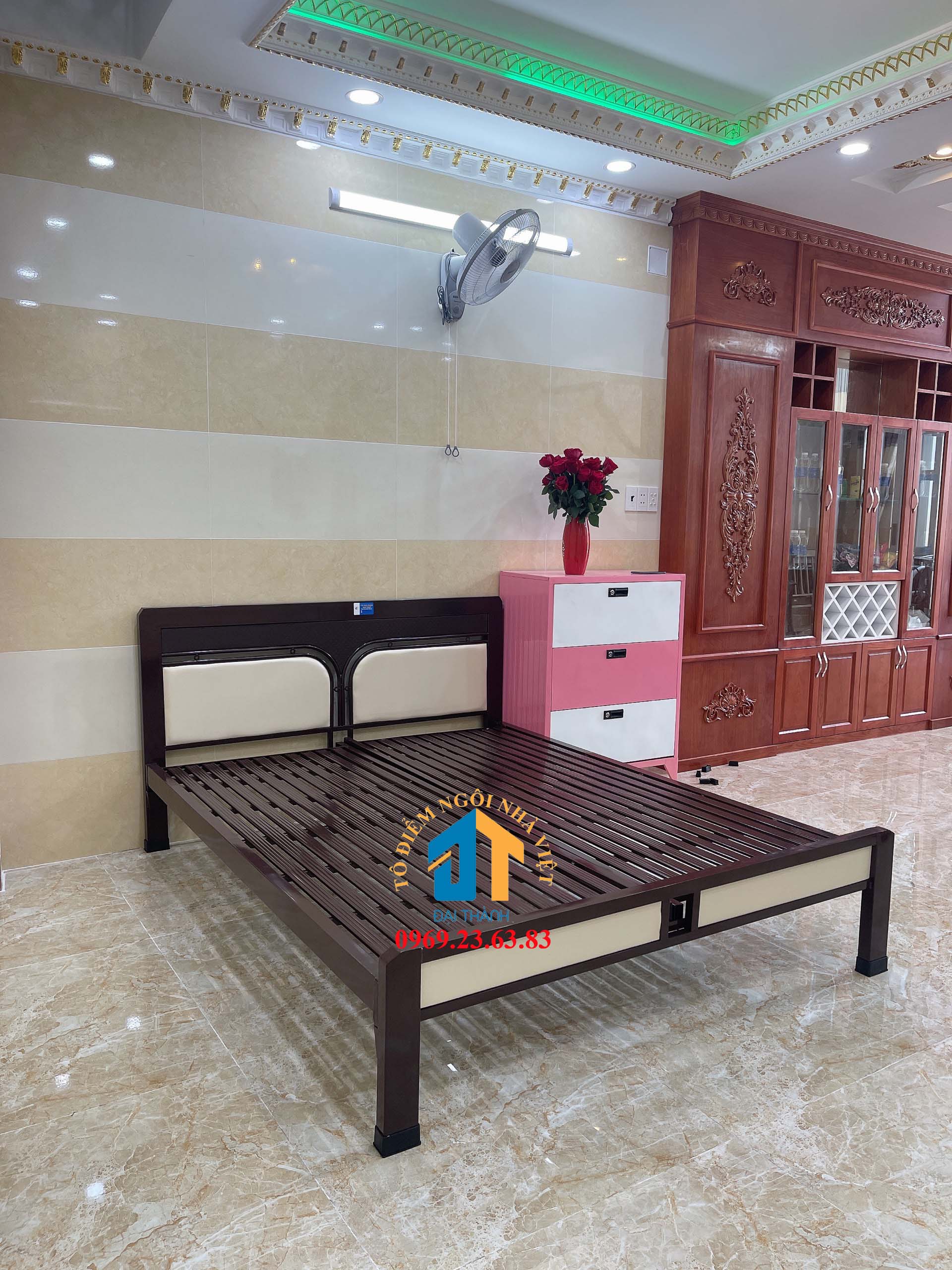 Giường  sắt kiểu gỗ 160×200 – DT22
