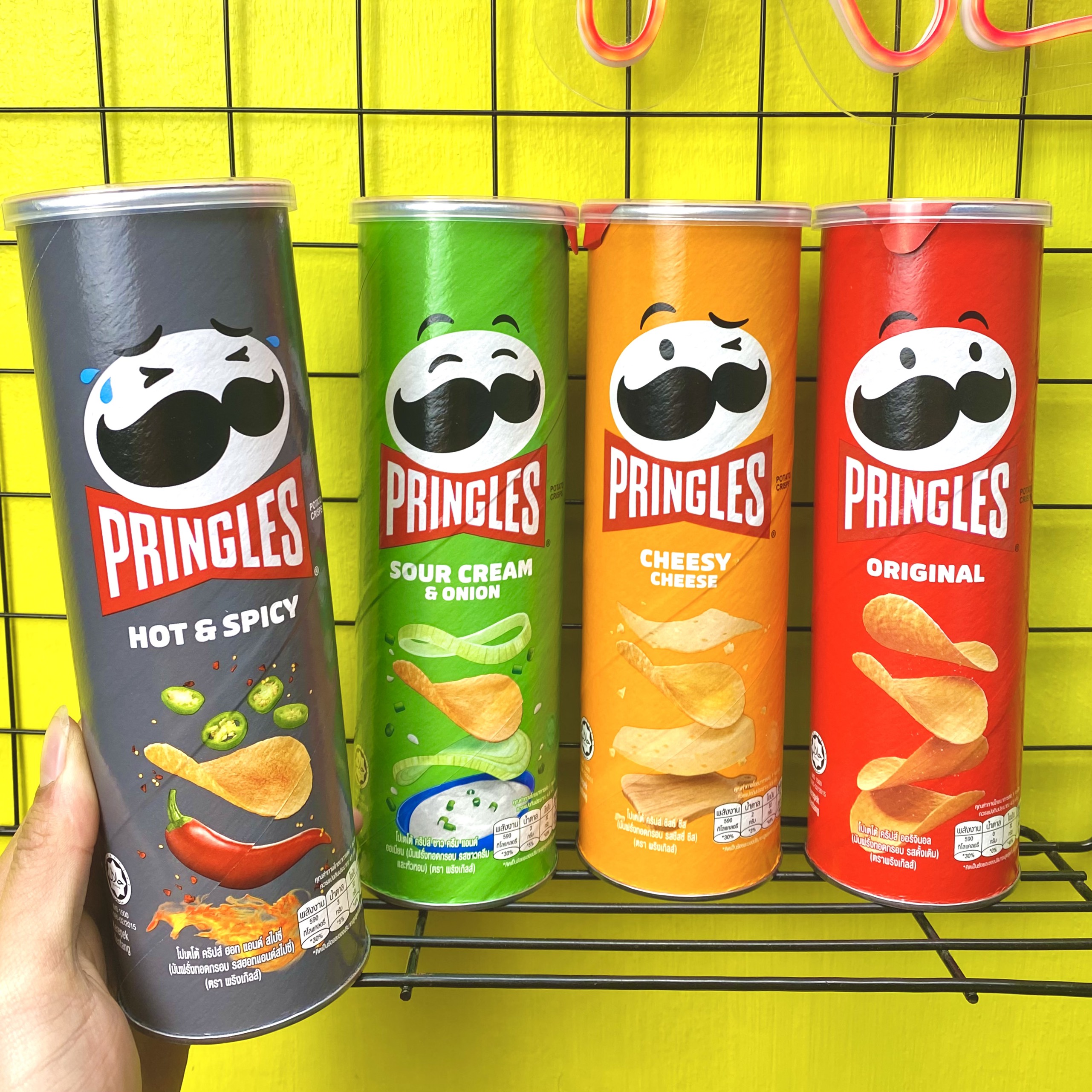 Snack khoai tây Pringles lon 107g