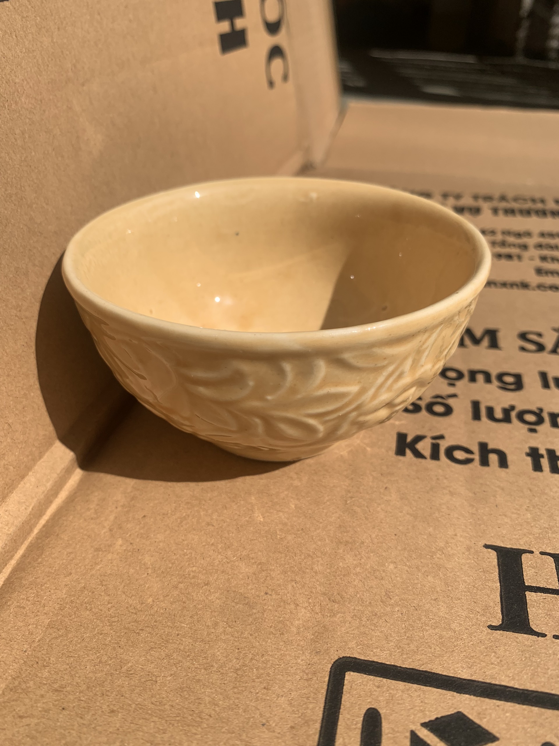 CHÉN MEN VÀNG GỐM SỨ BÁT TRÀNG (DÙNG UỐNG THUỐC, ĂN CƠM)