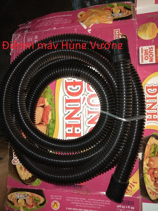 Ống hút bụi máy chà tường dài 3.5 mét.