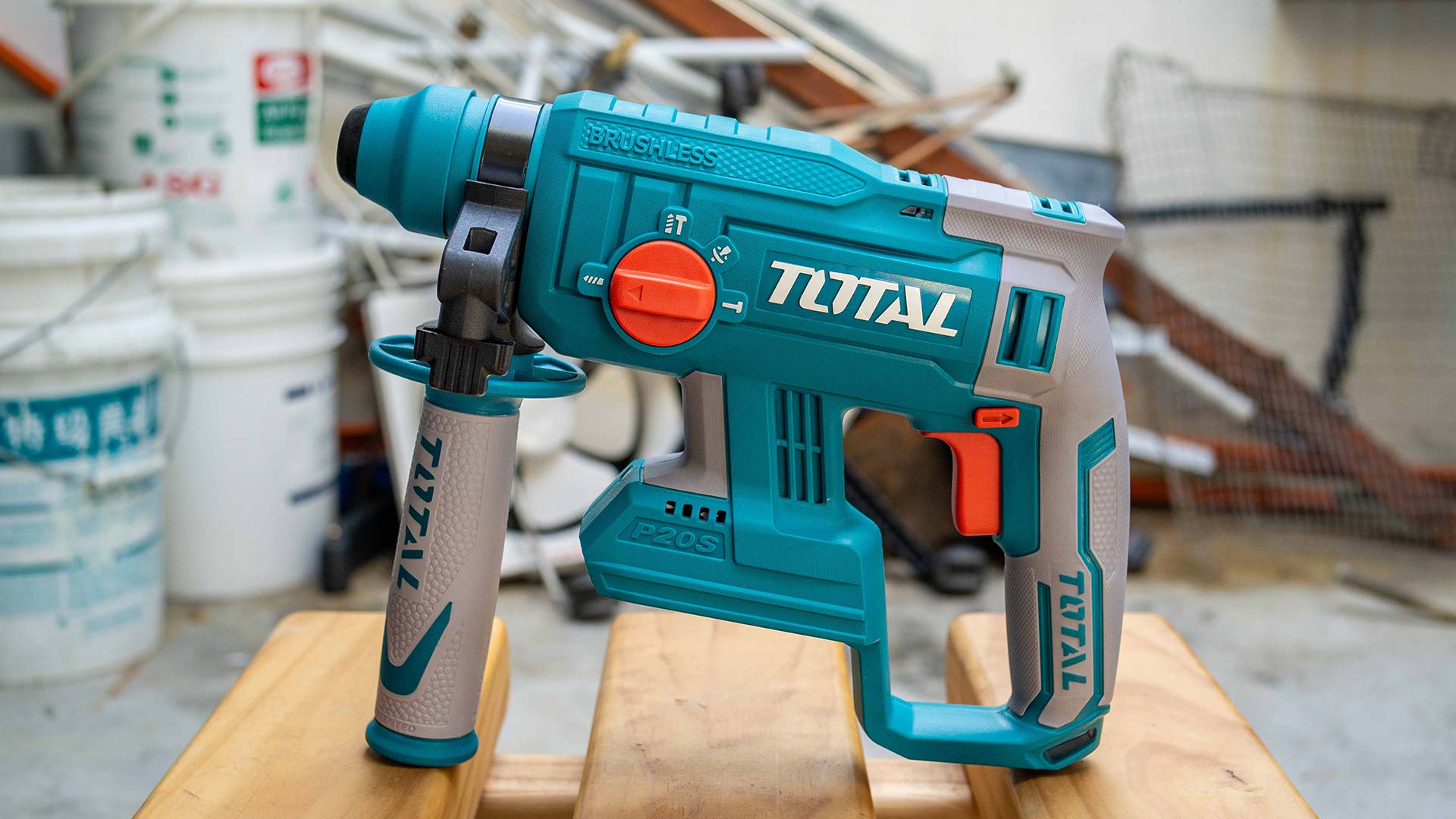 Máy khoan đục bê tông dùng pin Total TRHLI2201