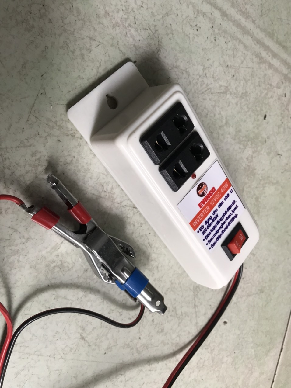 ĐỔI ĐIỆN 12V - 220V 40W, INVERTER 12V - 220V 40W