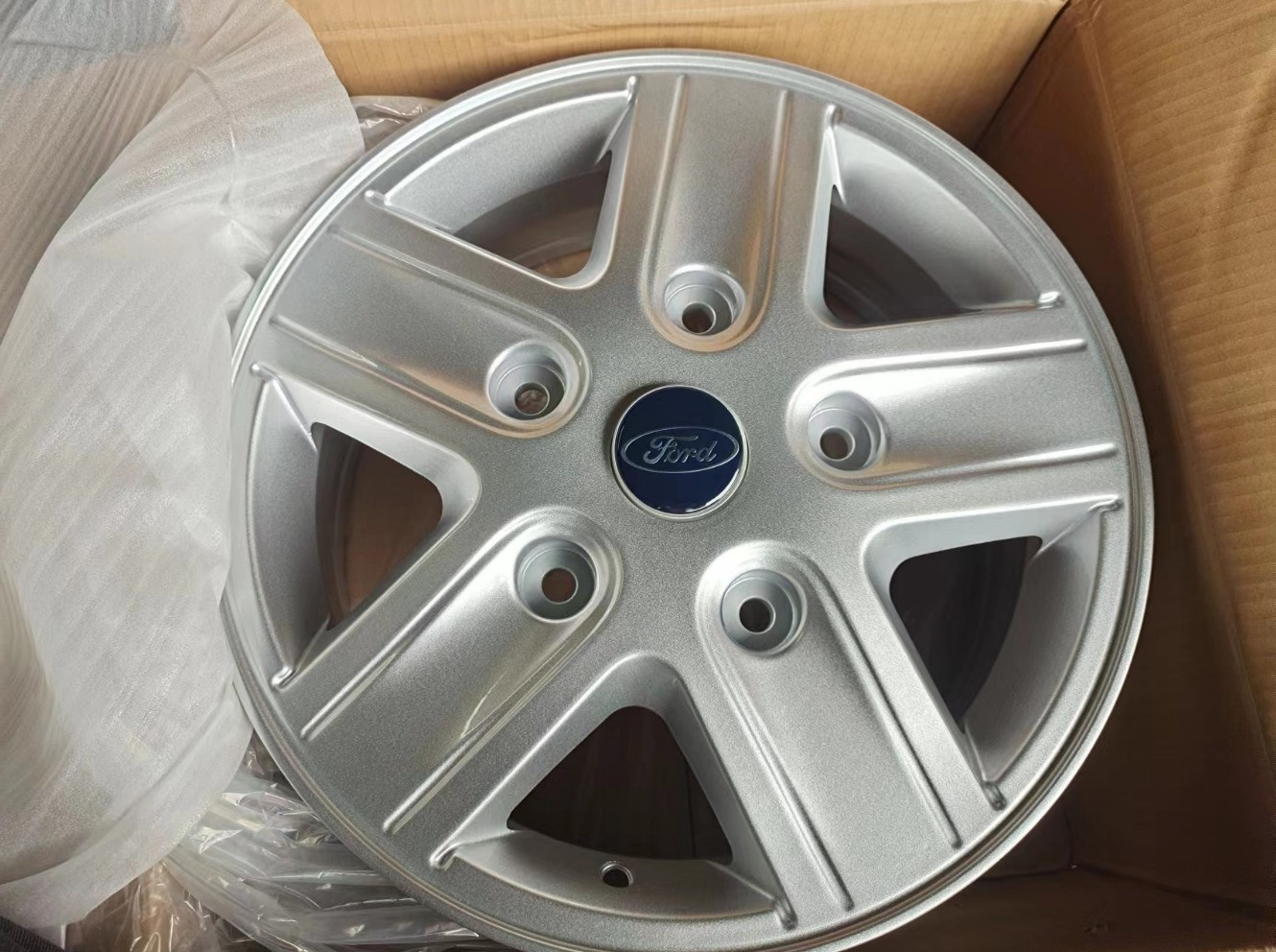 Lazang đúc, vành xe, mâm đúc xe ford transit