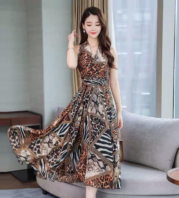 ĐẦM XÒE DỰ TIỆC HỌA TIẾT ĐỘC LẠ