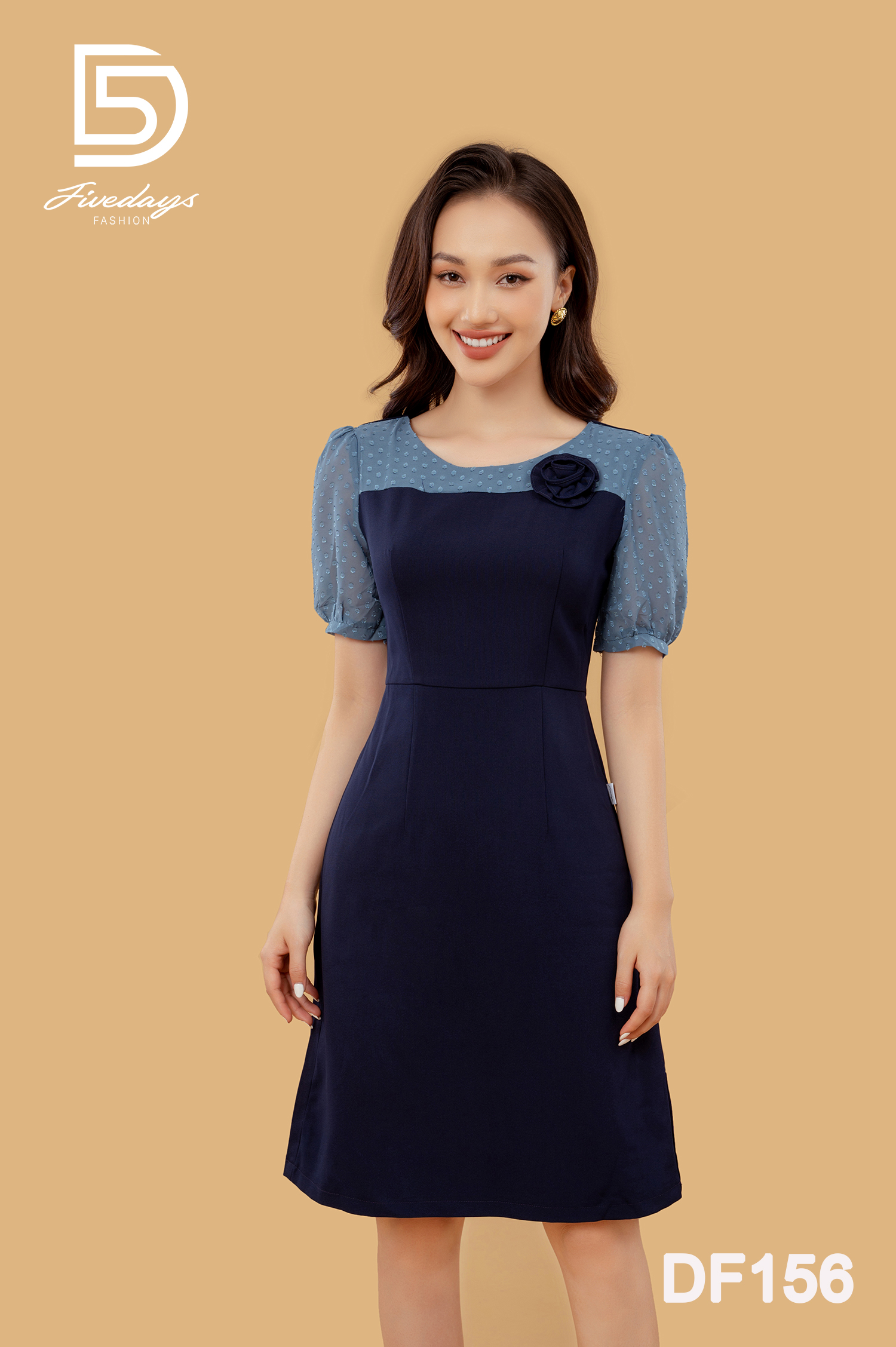 Đầm dáng A phối voan ngực FIVEDAYS
