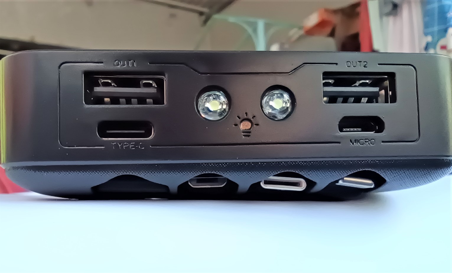 Box sạc dự phòng 3 pin 18650 5V2A