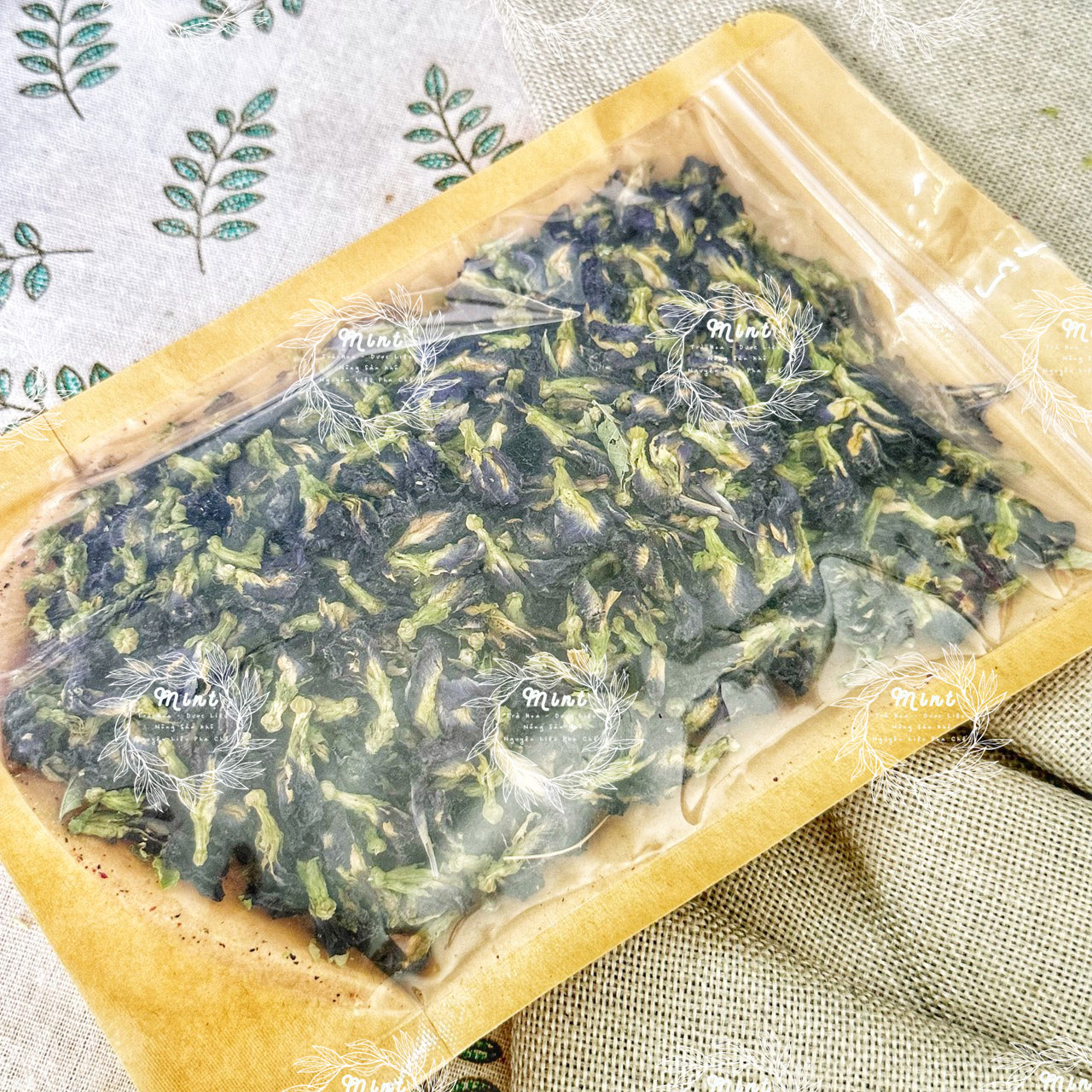 Trà Hoa Đậu Biếc (Đậu Hoa Tím – Bông Biếc) - Chai Thủy Tinh Cao Cấp 200gr