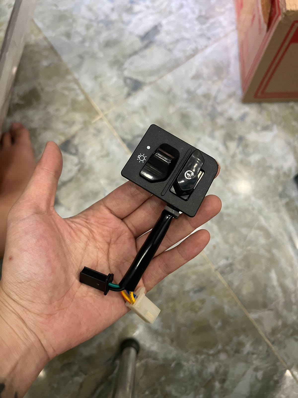 Bộ nút công tắt mở đèn và đè xe Sirius fi và xe Exciter