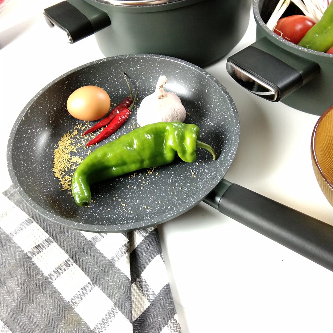 {Chính hãng} Rẻ vô đối -  Chảo đúc  Seoulcook Healthy cao cấp size 24 cm Hàn Quốc dùng được bếp từ