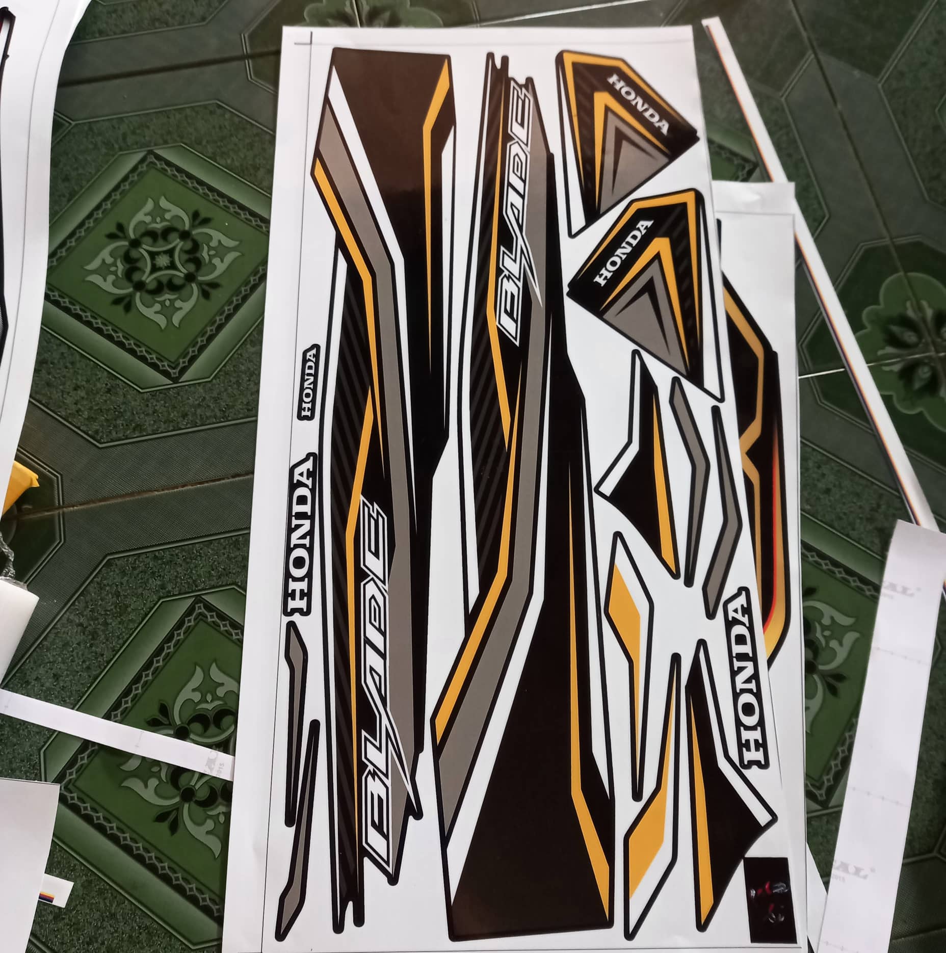 tem rời wave blade 2019 đen nâu