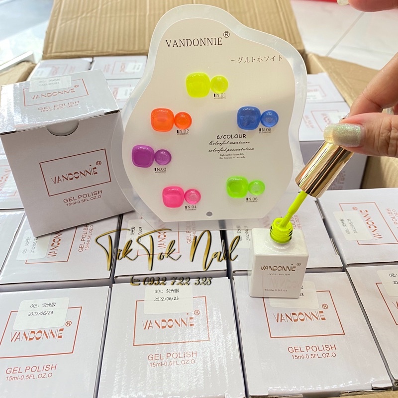 Set neon 6 màu tặng bảng màu