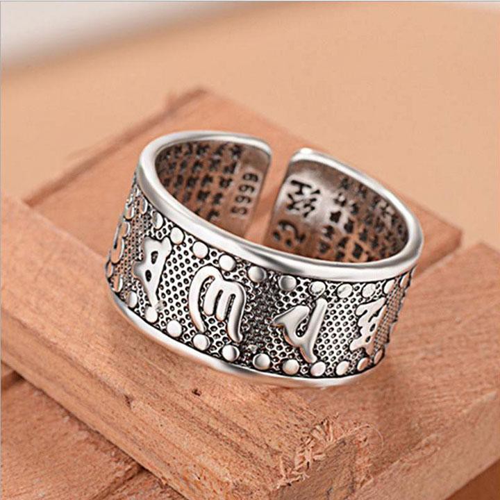 nhẫn bát nhã tâm kinh bạc không đen